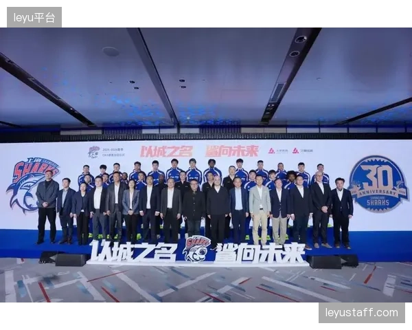 上海久事男篮基地打通局域隔离墙精简三分之二现场转播车队